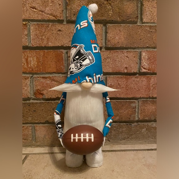 Other - Custom Gnome